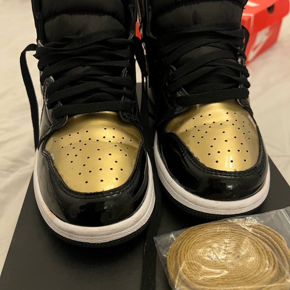 Jordan Cement black and gold Sneakers